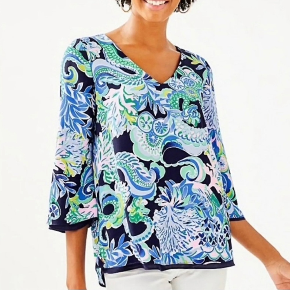 Lilly Pulitzer Florin 3/4 sleeve Bright Navy V Neck Top Sirens and Spirits MED
